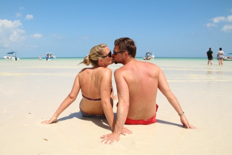 From Cancún & Playa del Carmen: Holbox Island Discovery Tour