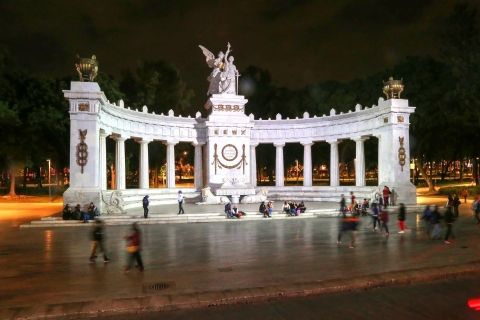 Mexico-Stad: avondtour in een dubbeldekkerbusNachttour door Mexico-stad
