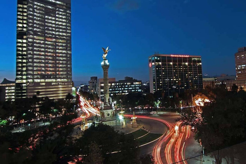 Cidade do México: City tour noturno em um ônibus de dois andaresExcursão Noturna na Cidade do México