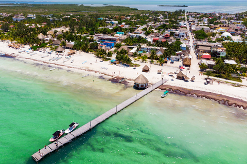 Von Cancun aus: Geführter Tagesausflug zur Isla Holbox mit Mittagessen