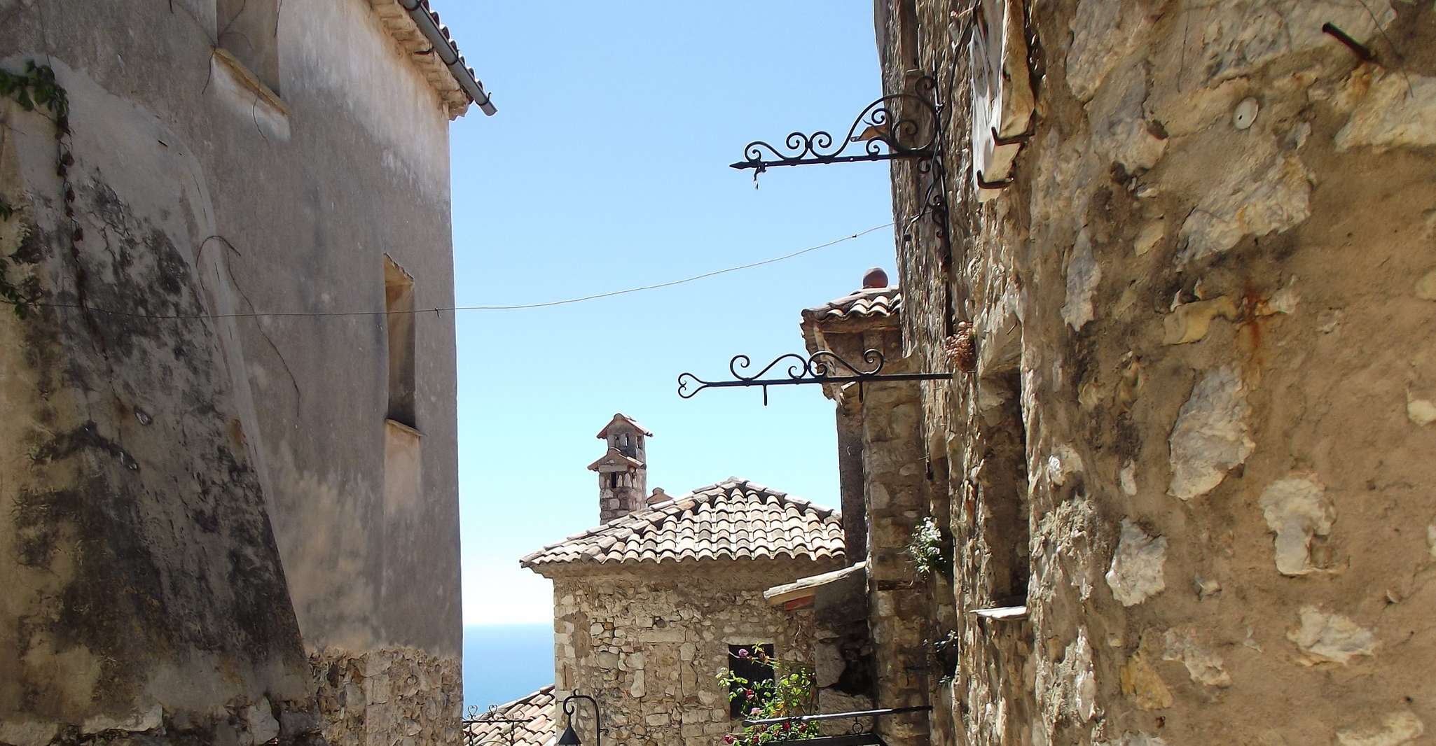 Èze, Private Village Guided Walking Tour - Housity