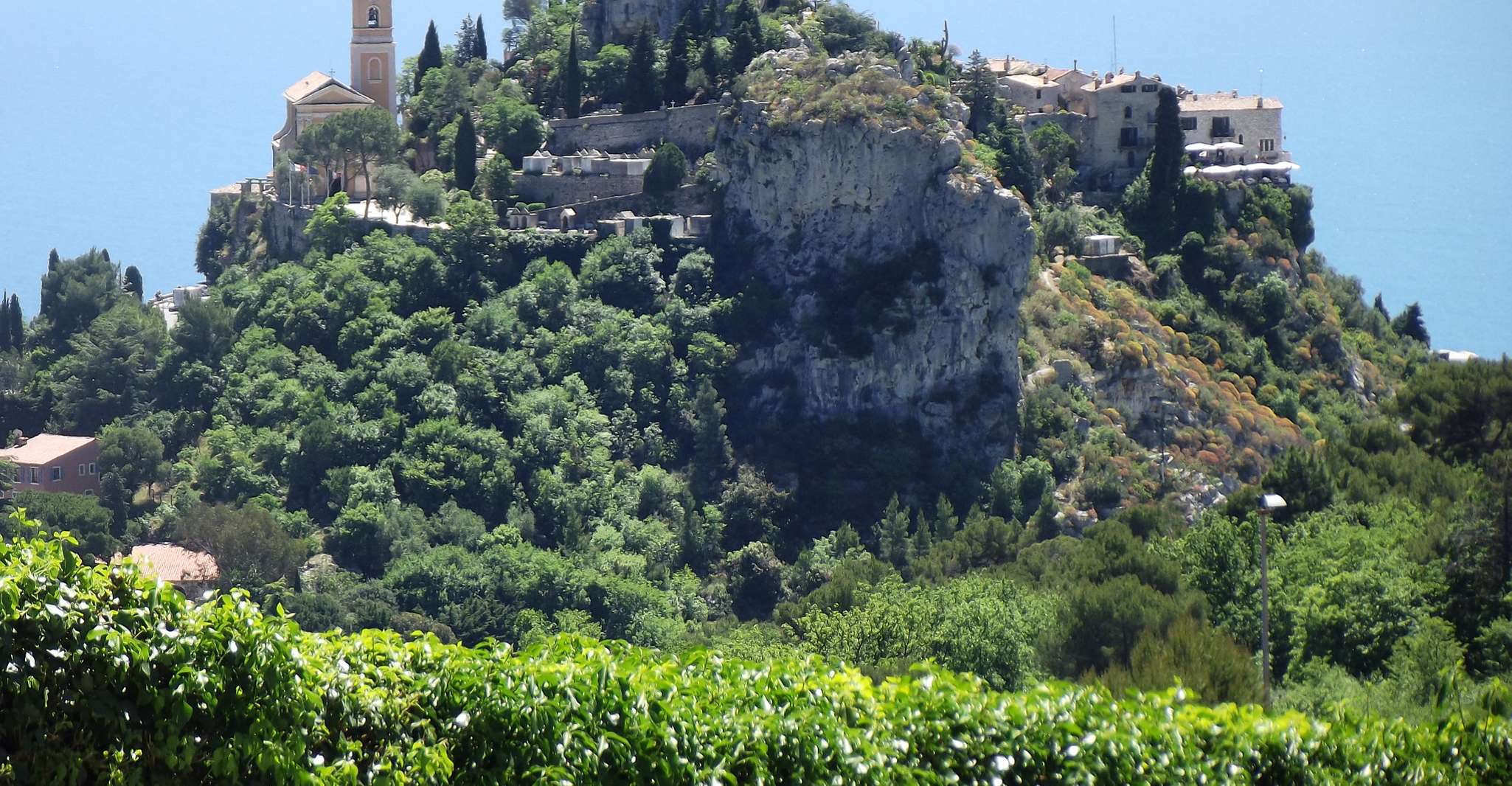 Èze, Private Village Guided Walking Tour - Housity