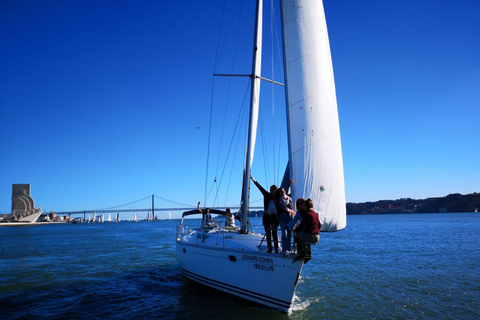 Lisbon: Yacht Sailing Tour With Portuguese Wine and History 2h Private - Lisbon Yacht Sailing Tour With History