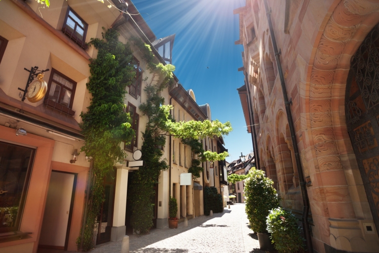 Freiburg: Schnitzeljagd und Stadtrundgang mit HighlightsFreiburg: Schnitzeljagd und Stadtrundgang Audio Guide App