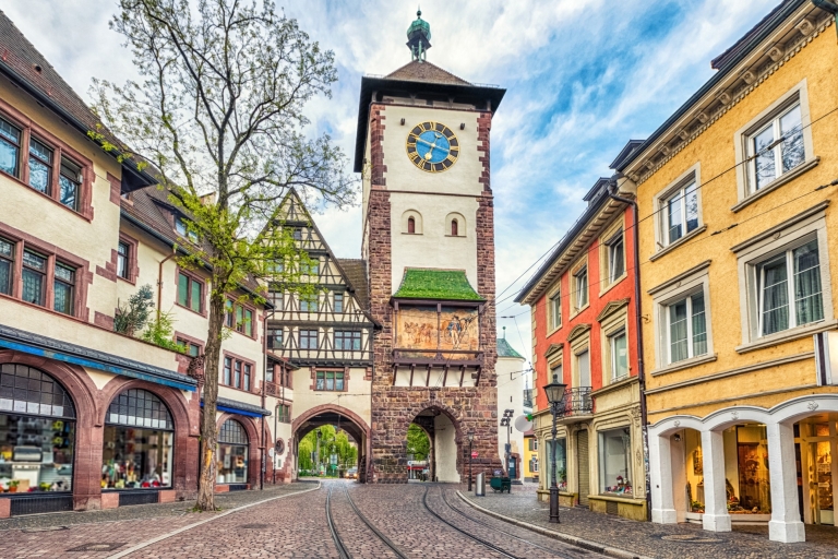 Freiburg: Scavenger Hunt i City Highlights Walking TourFreiburg: Scavenger Hunt i City Sights Audio Guide App