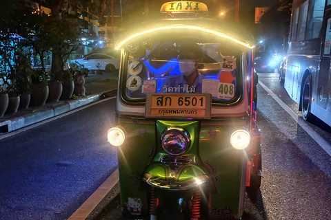 Bangkok : Visite nocturne en Tuk Tuk avec dégustation de nourriture dans la vieille ville