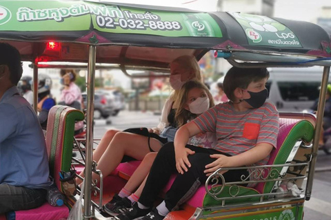 Bangkok: Altstadt Tuk Tuk Tour bei Nacht mit Lebensmittelverkostung