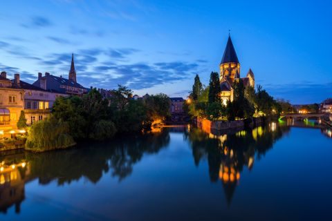 Metz : Chasse au trésor autoguidée et visite guidée à pied