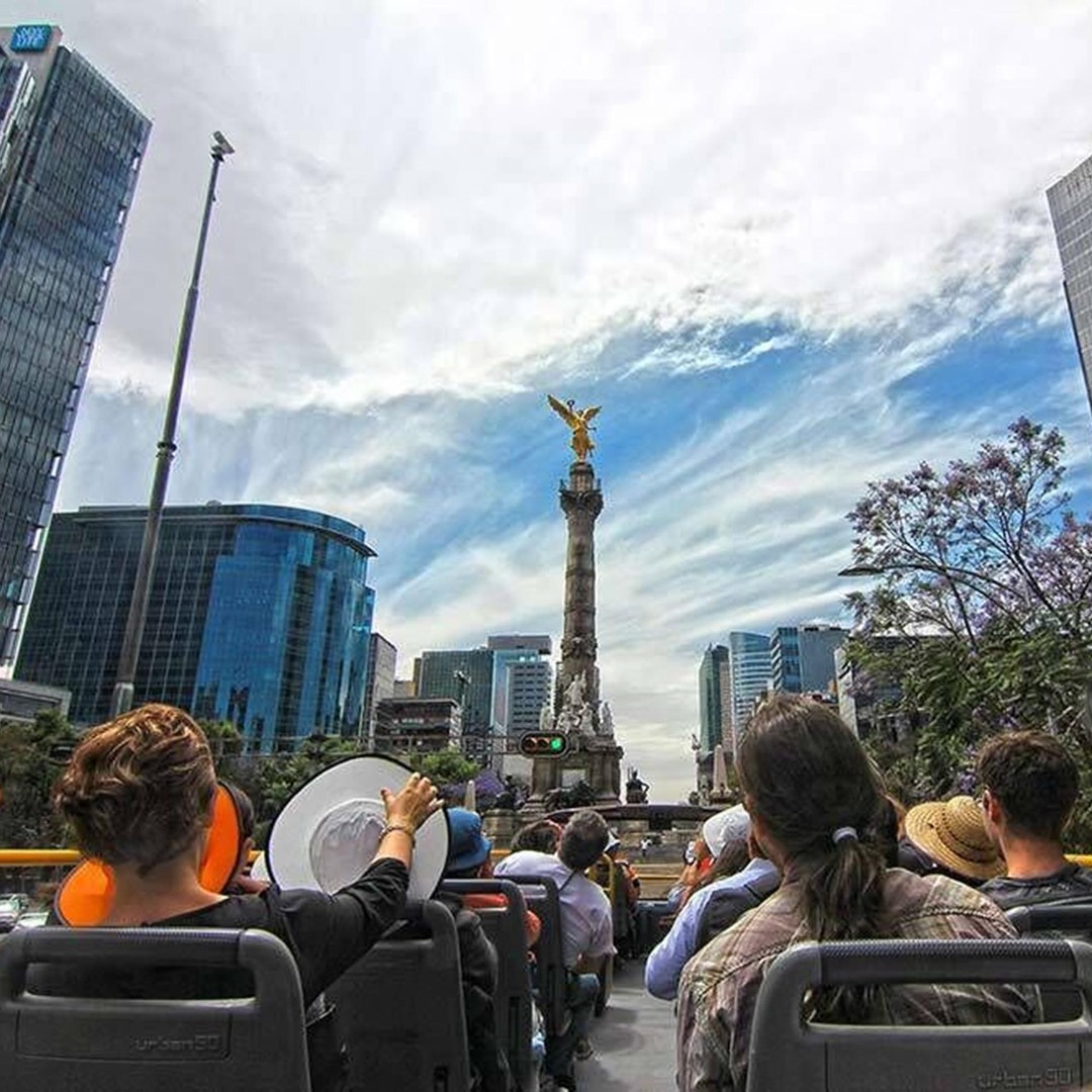 Colagem de mídia