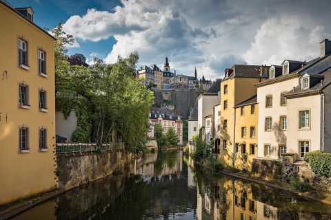 Luxembourg: City Exploration Treasure Hunt
