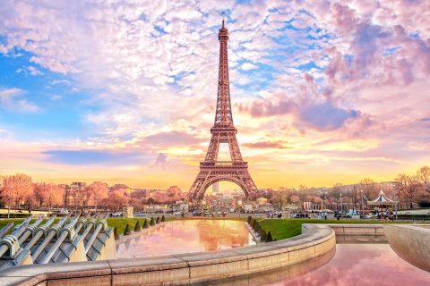 Paris : Visite guidée de la Tour Eiffel en ascenseur