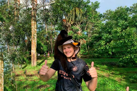 Tour di un giorno all'isola delle scimmie di Iquitos e al parco dei piranha