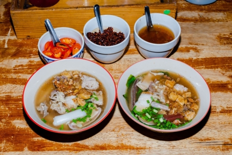 Phuket: Excursión gastronómica Sabores del Sur con más de 15 degustacionesPhuket: Ruta gastronómica por el casco antiguo con 14 platos