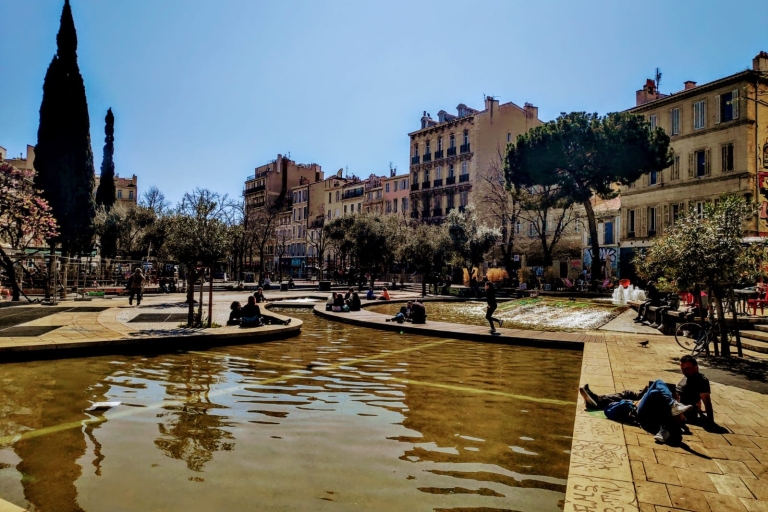 Marsylia: piesza wycieczka z przewodnikiem po dzielnicy Noailles i rynku
