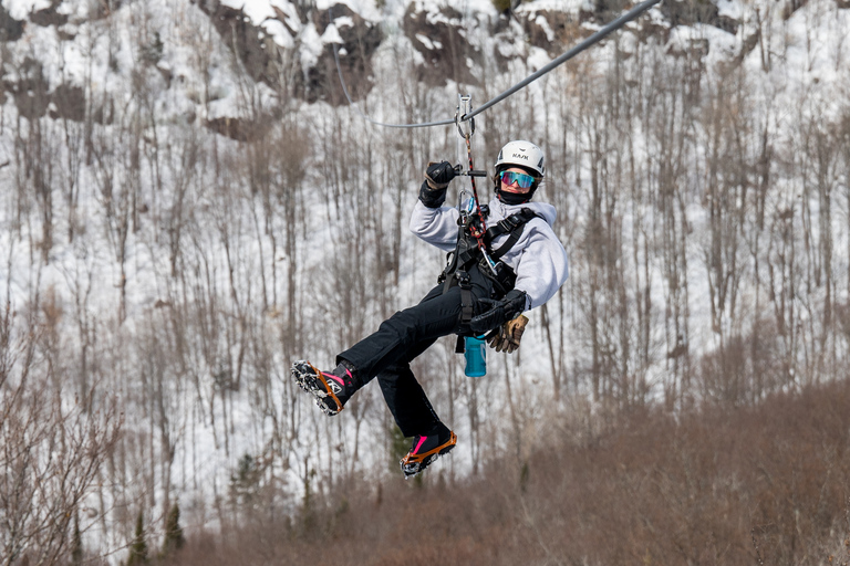 Tyroparc : Billet combo pour une visite guidée de la Via Ferrata et un parcours en tyrolienne