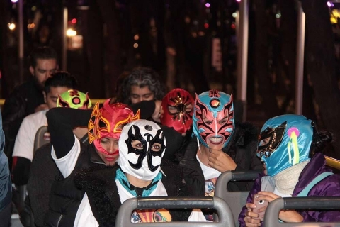 Mexico-Stad: toegang tot worstelshow en dubbeldekkerbustourMexico-Stad Geweldige Mexicaanse worstelshow