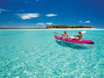 Von Hervey Bay aus: Abgelegene K'gari Tour mit Bootstour und Mittagessen