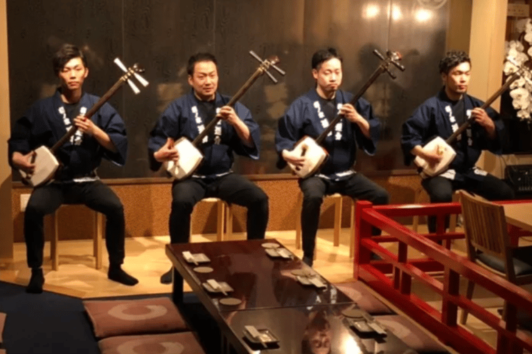 Asakusa : visite historique et spectacle en direct avec déjeuner