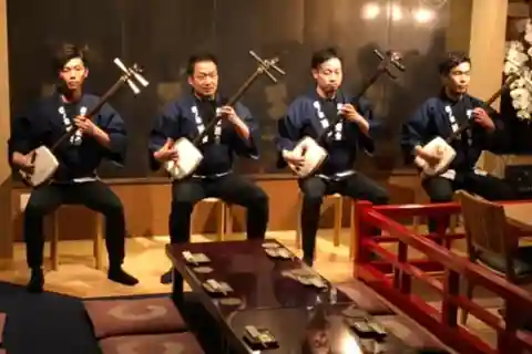 東京：ディナー付き浅草伝統音楽ショー
