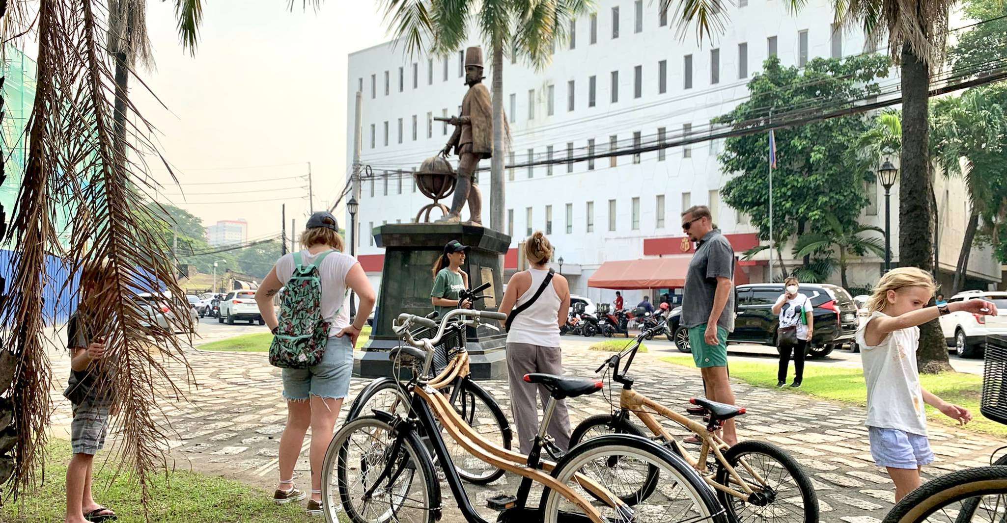 Manila, geführter Sonnenuntergang Bamboo Fahrradtour in Intramuros - Hizvo