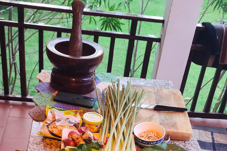 Phnom Penh’s Hands-On Khmer Cooking Class in the Countryside
