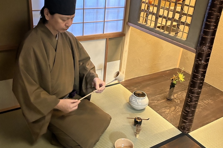 Kioto: Tradycyjna ceremonia parzenia herbaty i zrób własną herbatę MatchaPrywatna ceremonia parzenia herbaty