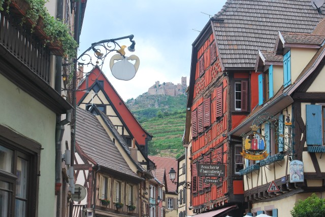 Visit Ribeauvillé  City Exploration Smartphone Game in Alsace Villages