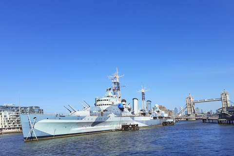 London: Medieval History Walking Tour from The Tower