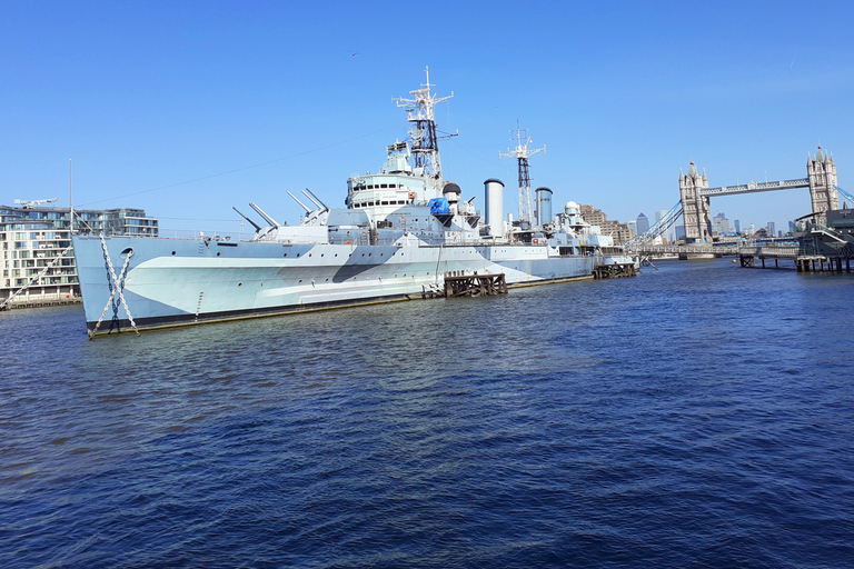 London: Medieval History Walking Tour from The Tower