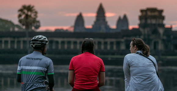 Angkor Sunrise Bike Tour / E-Bike or Tuk Tuk