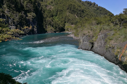 Au départ de Puerto Varas : Excursion d&#039;une journée au volcan Osorno et aux chutes de Petrohue