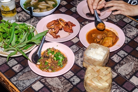 Chiang Mai culinaire tour met 15+ proeverijenChiang Mai: Lanna Food Tour door Songthaew Truck