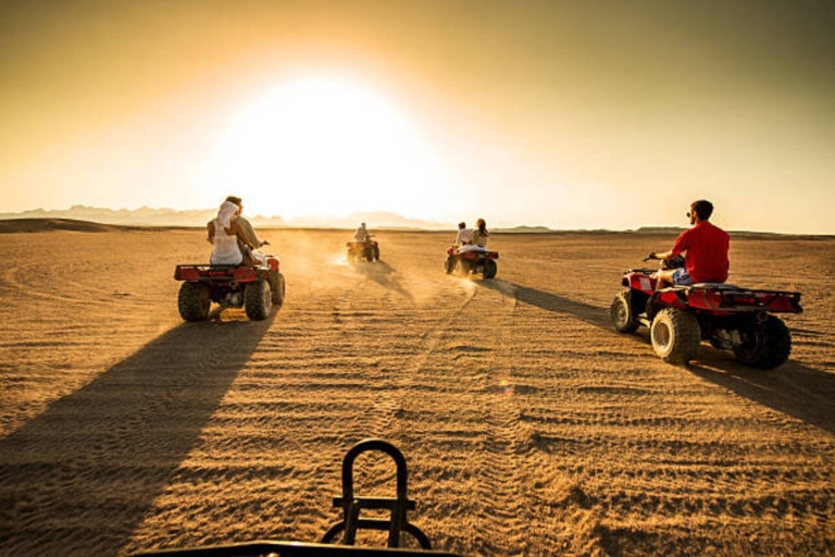 Sharm El Sheikh : Excursion au coucher du soleil en quad avec Echo MountainExcursion au coucher du soleil en quad double avec promenade à dos de chameau, dîner et spectacle
