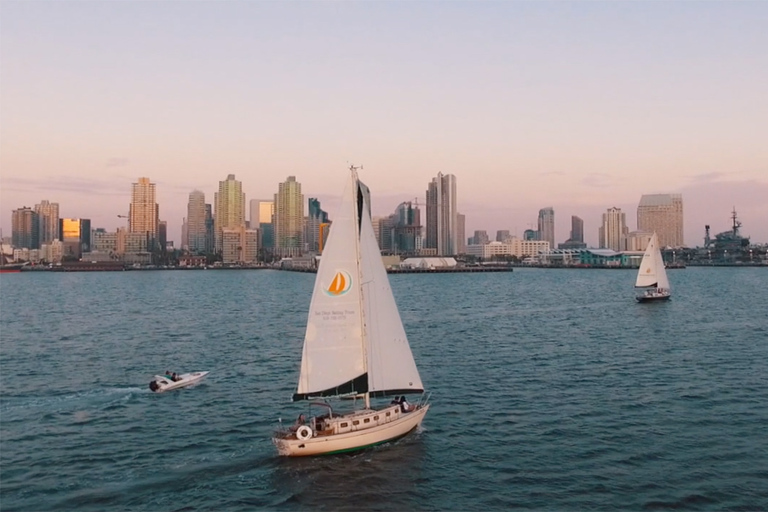 San Diego: Private Segeltour für 2 Personen mit Snacks