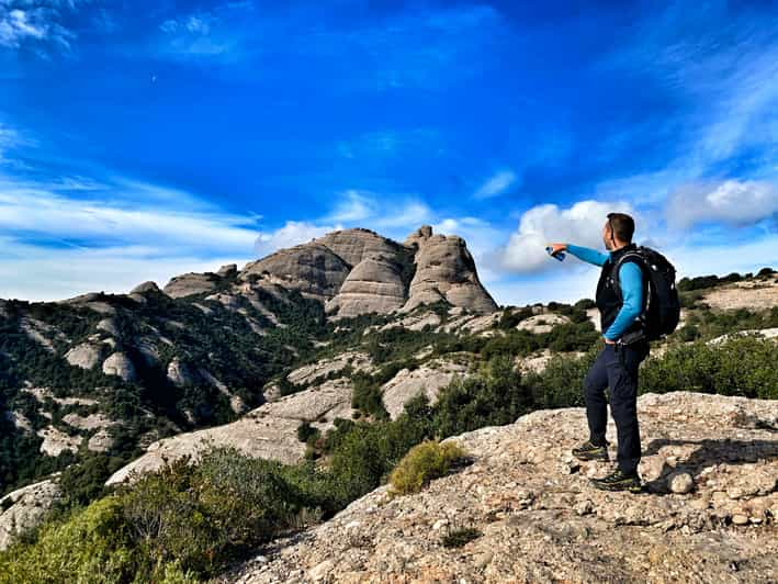 Barcelona Experiencia De Senderismo En Montserrat Y Visita Al Monasterio GetYourGuide