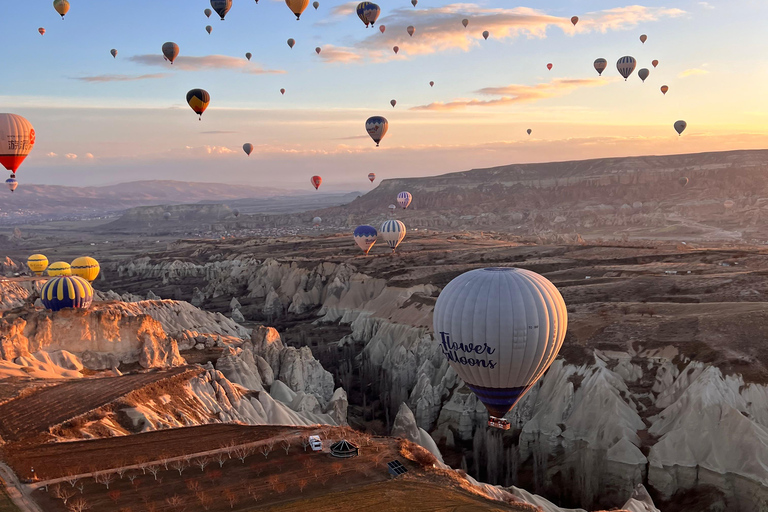 Cappadocia Sunrise Balloon Flight med champagneKomfortflyg