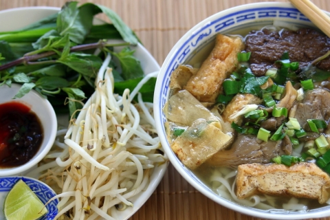 Hoi An/Da Nang: vegetarische kookcursus en boottocht met mandVertrek vanuit Da Nang