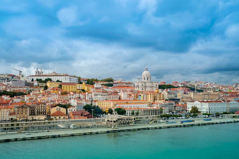 Lisbon: Ribeira Walking Tour and Boat Trip to Belém