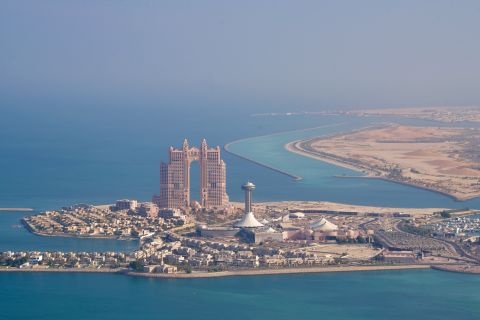 Abu Dhabi: wolkenkrabbers en helikoptertour langs Corniche Road