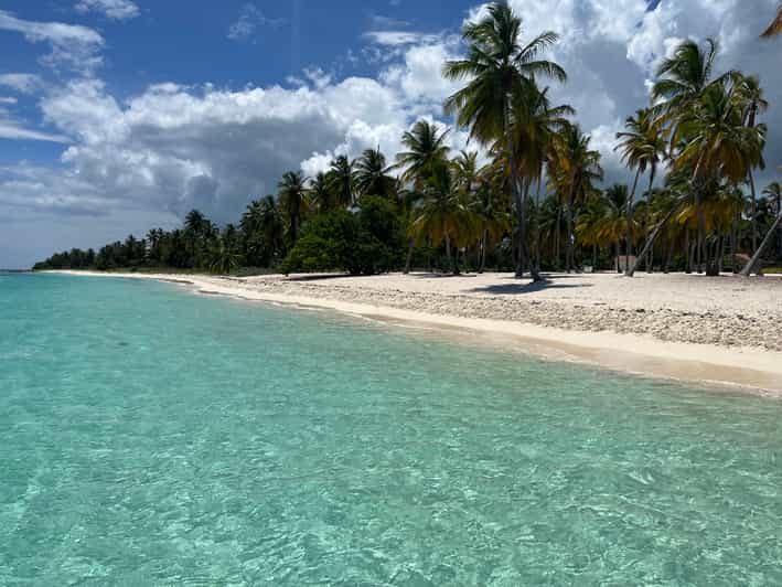 Punta Cana: Saona, Canto de la Playa y Mano Juan Village | GetYourGuide