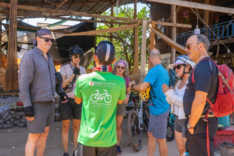 Kampong Phluk: wycieczka rowerowa po pływającej wiosce i rejs o zachodzie słońcaSiem Reap: wycieczka rowerowa po pływającej wiosce i rejs o zachodzie słońca