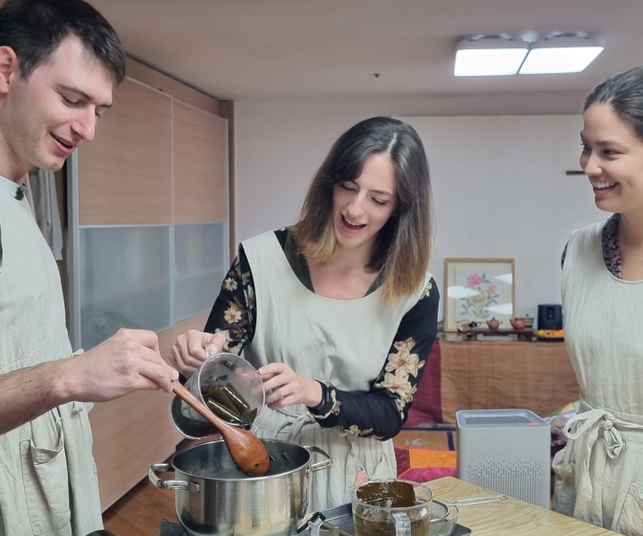 Busan: Small-Group Traditional Korean Food Cooking Class