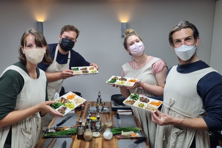 Busan : Cours de cuisine traditionnelle coréenne en petit groupe