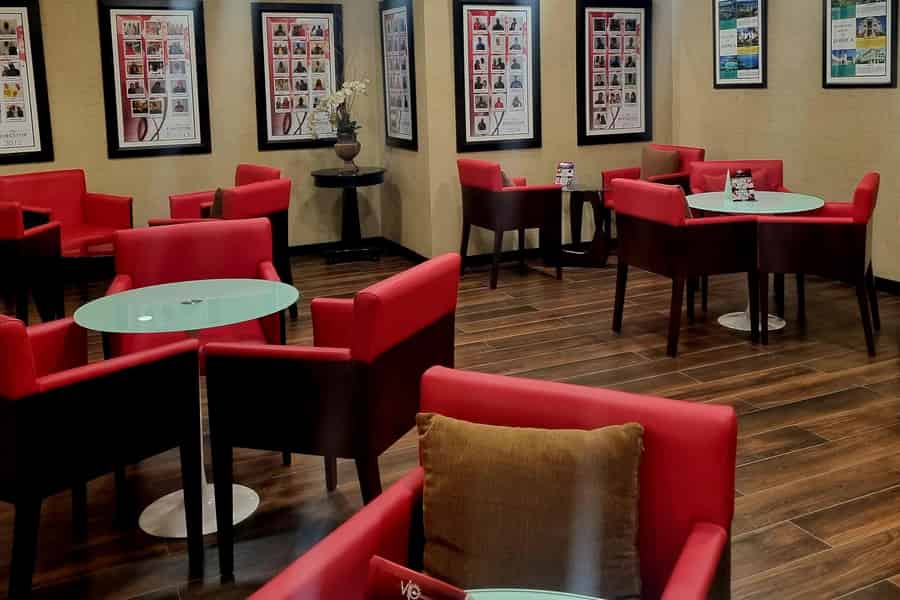 Club Kingston VIP Departure Lounge Erlebnis. Foto: GetYourGuide Club Kingston VIP Departure Lounge Erlebnis. Foto: GetYourGuide