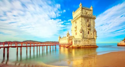 Lissabon: Private Tour Ganztagestour in einem Premiumfahrzeug