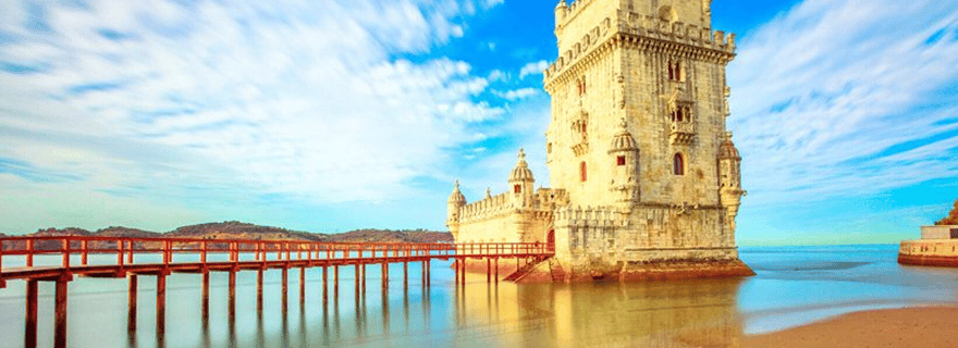 Lisbonne : Visite privée d'une jounée dans une voiture de luxe