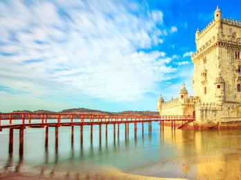 Lisbon: Private Tour Full-Day in a premium car