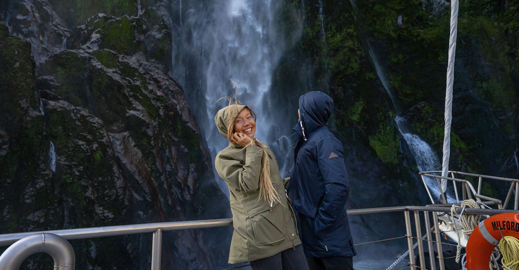 Milford Sound, croisière sauvage avec guide de la nature - Hizvo