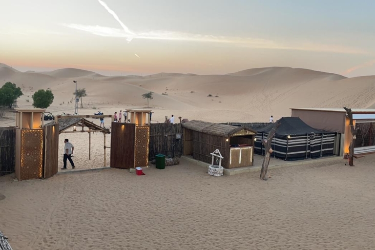 Abu Dhabi: Safari d'une nuit dans le désertAbou Dhabi : safari d'une nuit dans le désert