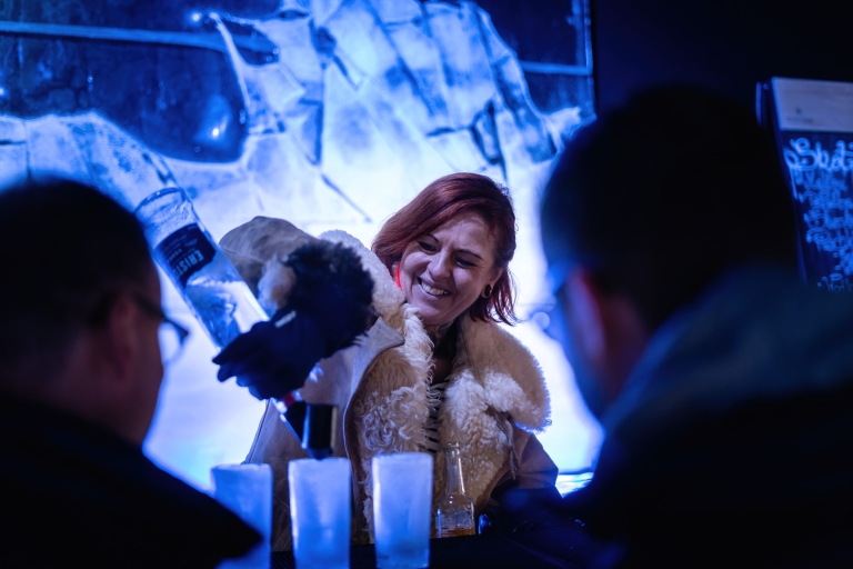 Berlijn: toegang tot de Icebar met cocktail en twee drankjes